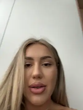 Živá chatovací místnost BarbieDoll13