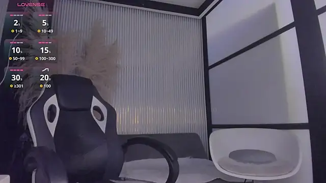 Sala de chat en directo de LunaBaker-1