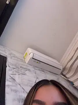Živá chatovací místnost LunaBaker-1
