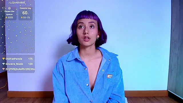 tati_cardenasn Live chat-huone