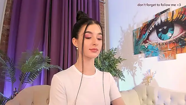 LauraCoy Adlı Modelin Canlı Sohbet Odası