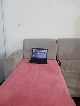 tessa33 élő chatszobája