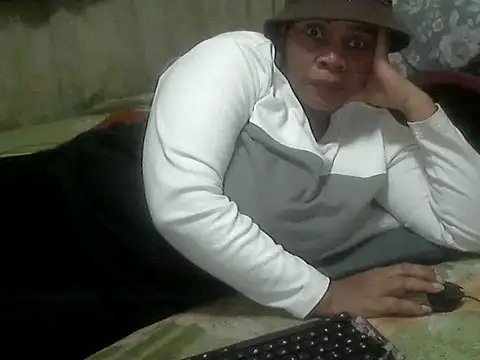 BLACKMILF4Un Live chat-huone