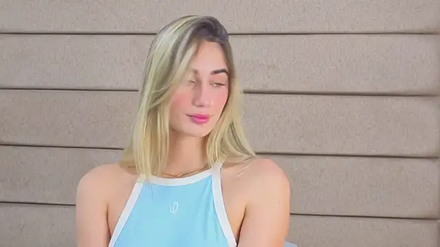 maryy_campbell_ Adlı Modelin Canlı Sohbet Odası