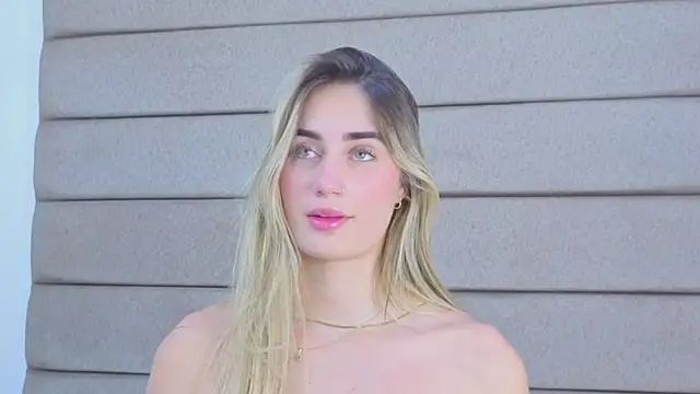 maryy_campbell_ Adlı Modelin Canlı Sohbet Odası