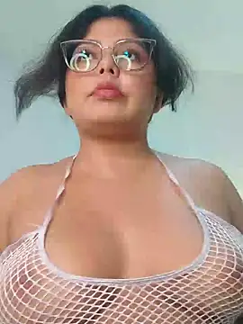 kiara-evans02's Live Chat Room