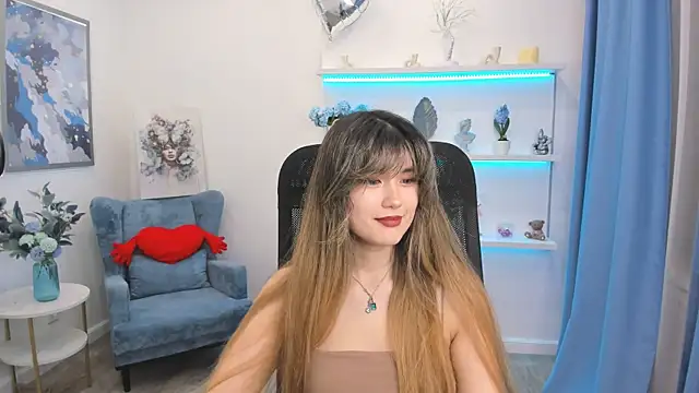 AnneTLi Adlı Modelin Canlı Sohbet Odası
