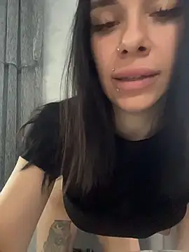 Queen_of_pain élő szexkamerás műsora