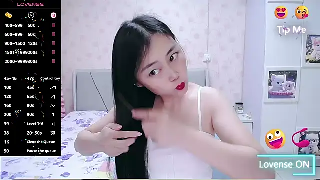 Pokój czatu na żywo – Elvira_baby