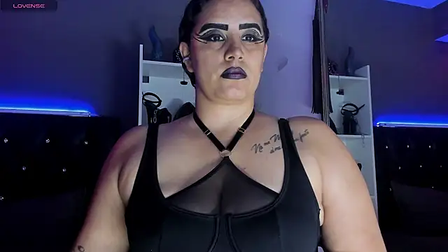 MariaGaitan's Live Chat Room