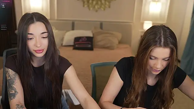 Živá chatovací místnost Jasmine_Flow