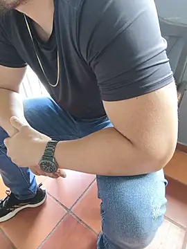 عرض كام jacson_w8 الجنسي المباشر