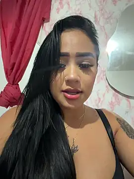 חדר צ'אט בשידור חי של Luisa_Fernandaa