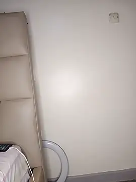 NicRaisaa 现场聊天室