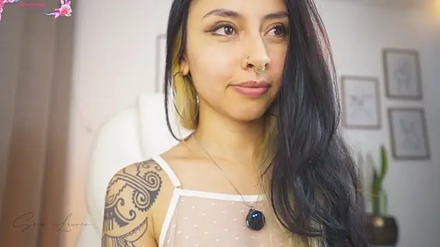 sara-lauren Live Chatraum