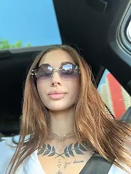Živá chatovací místnost Charming_Ritta