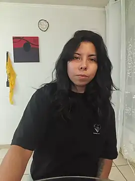 חדר צ'אט בשידור חי של Diosagata