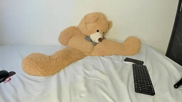 chloe_ebony_'s Live Chat Room