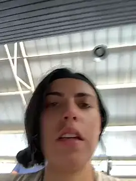 Sala de chat en directo de i_am_nina_