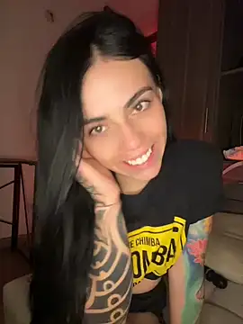 Živá chatovací místnost i_am_nina_
