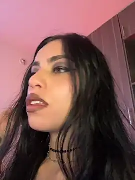 i_am_nina_'s Live Chat Room