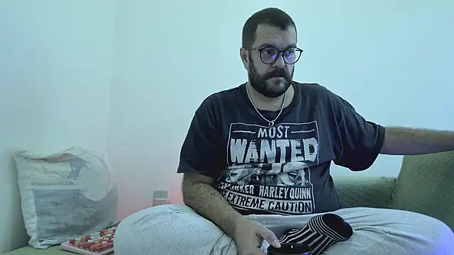 عرض كام BadDaddyBrasil الجنسي المباشر