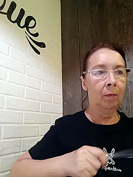 Chat ao vivo de Celine_Faer1