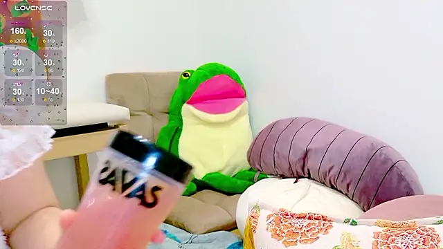Chat soba uživo modela Chiak_ouo