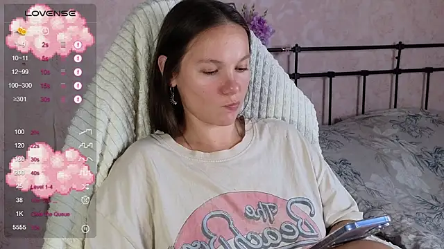 lil_luna_x Adlı Modelin Canlı Sohbet Odası