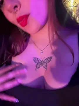 cute__cherry_'s Live Chat Room
