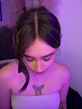 cute__cherry_ Live chatroom