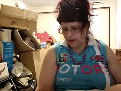 Samantha_Squirt@xh Adlı Modelin Canlı Sohbet Odası