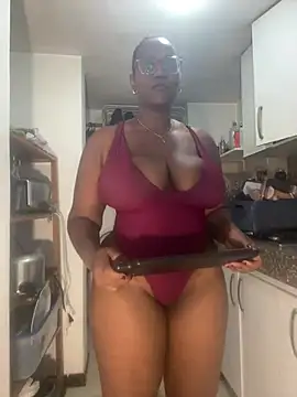Chat soba uživo modela LiraRusso