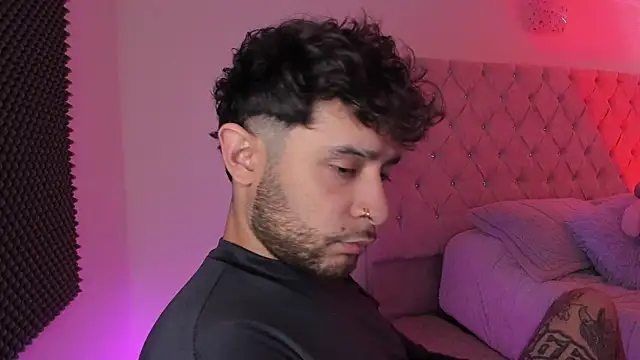 AbbyAndChris2 Live chatroom