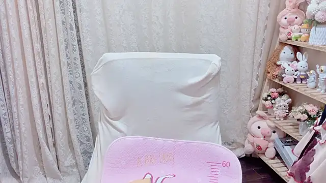 Rellababyy Adlı Modelin Canlı Sohbet Odası