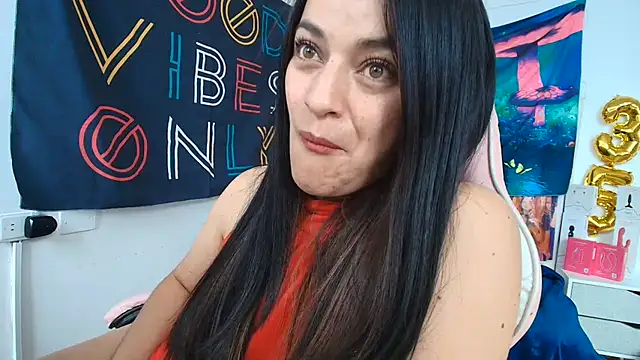 LovelyAzucena Live Chatraum