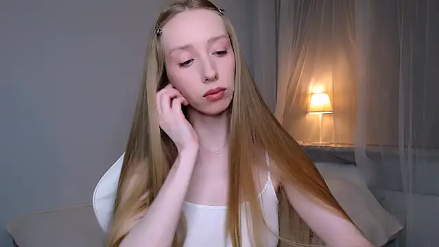Luna_insniity Live Chatraum