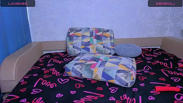 LucieHells Adlı Modelin Canlı Sohbet Odası