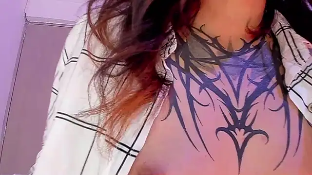 sarah_benjjaminn – live chatrum