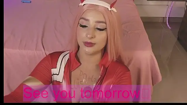 _Linoshka_1's Live Chat Room