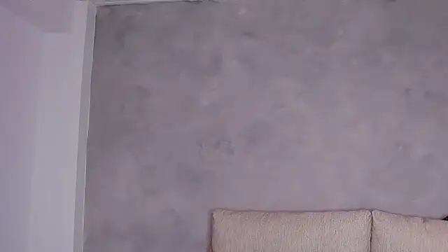 YuliCardona_'s Live Chat Room
