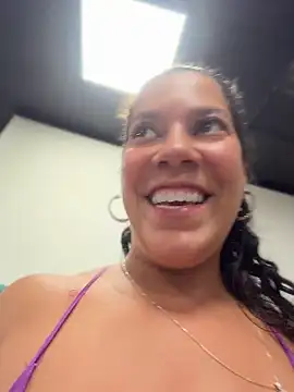חדר צ'אט בשידור חי של Bigbuttbrooklynn