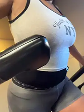 Bigbuttbrooklynn 실시간 채팅방