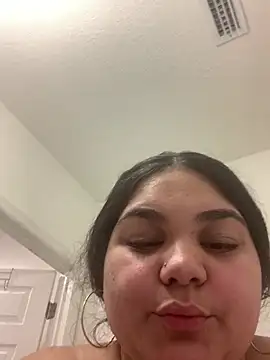 PrincessNati23 élő chatszobája