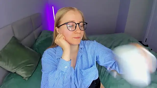 MilanaJune чат на живо