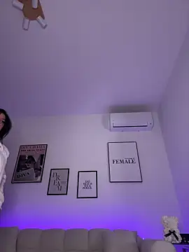 غرفة دردشة MissyJi المباشرة