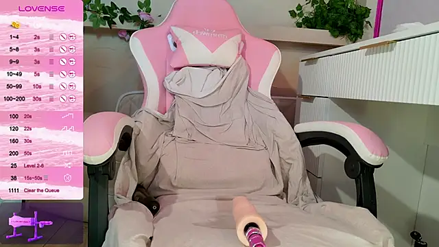 Živá chatovací místnost LeonaEviann