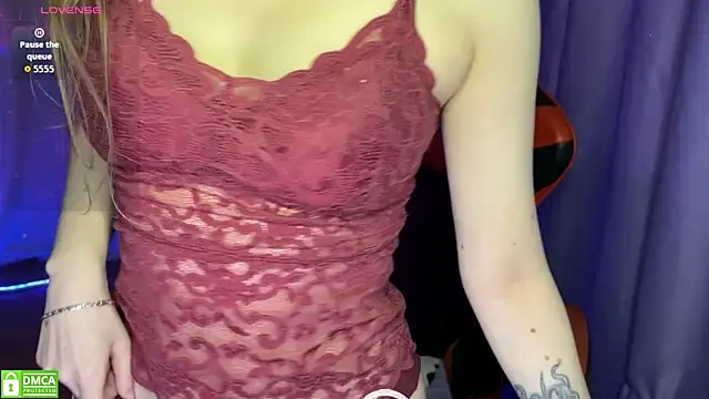 Natural_babe666 Adlı Modelin Canlı Sohbet Odası