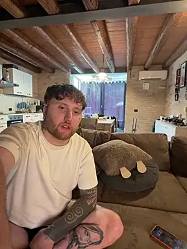 Dollyred's Live Chat Room