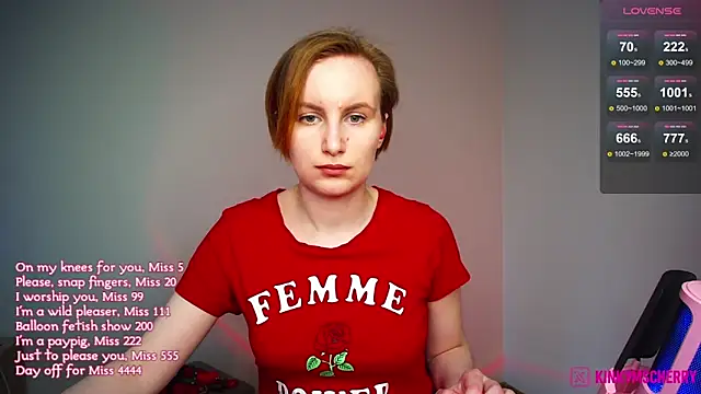 Živá chatovací místnost KinkyMissCherry
